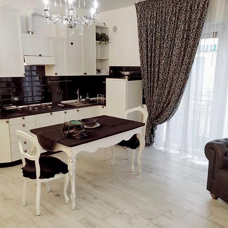 Alloggio Turistico Giulietta E Romeo - Intero Appartamento - Villafranca Di Verona, Zimmer, Holiday Rooms Kültér fotó